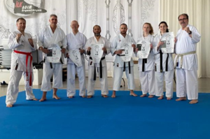 Mehr über den Artikel erfahren Neue Karate-Meister und DAN-Träger bei Karate-Dojo-OKI